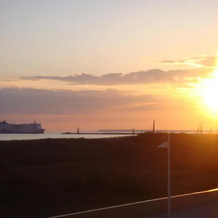 Strandpalais/luv Apartman